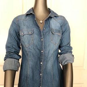 Forever 21 jean button down cotton shirt